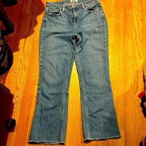 Paige Collette Crop Flare Jeans Size 29. Gently used